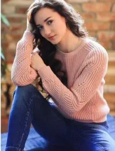 Elite escort service in Mansahi for home and hotel visits